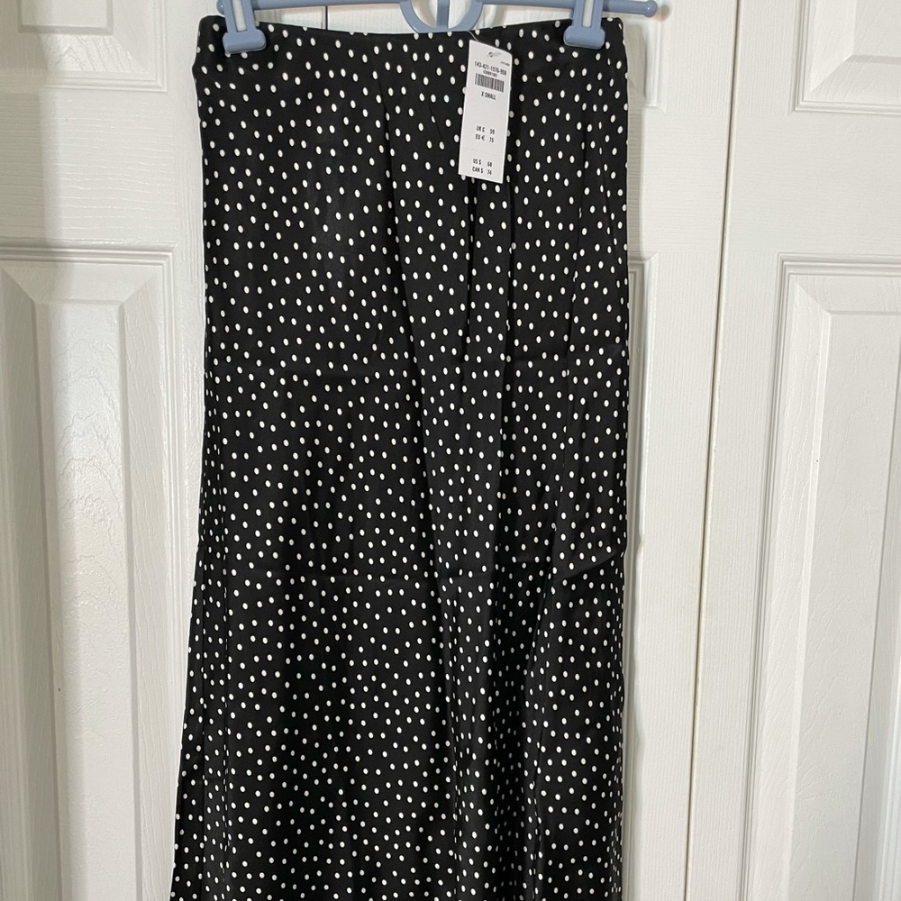 Calf length polka dot skirt